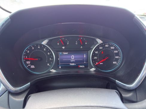 Used 2020 Chevrolet Equinox LT FWD image 21