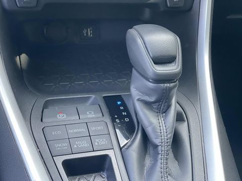 Used 2024 Toyota RAV4 LE image 15