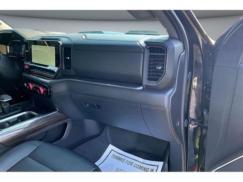 Used 2024 Chevrolet Silverado 1500 LT Trail Boss AWD/4WD image 17