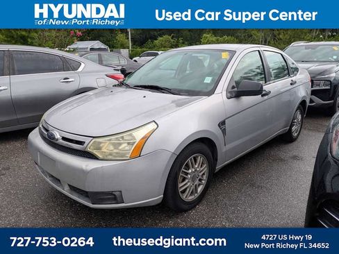 Used 2008 Ford Focus SE FWD image 1