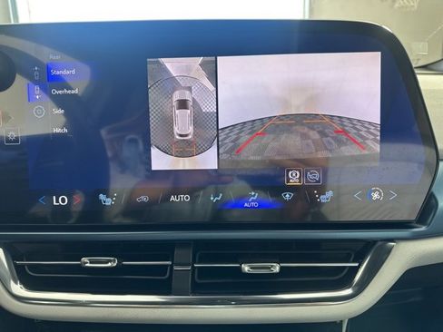 New 2026 Chevrolet Equinox EV LT image 26