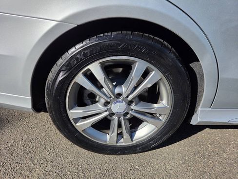 Used 2014 Mercedes-Benz E 350 4MATIC Wagon w/ Premium 1 Package image 19