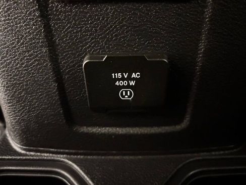 Used 2022 Jeep Gladiator Sport AWD/4WD image 14