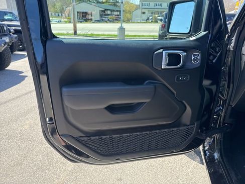New 2026 Jeep Wrangler Unlimited Sport AWD/4WD image 18