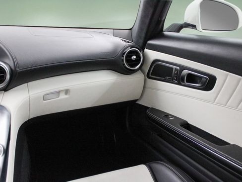 Used 2017 Mercedes-Benz AMG GT Coupe image 20
