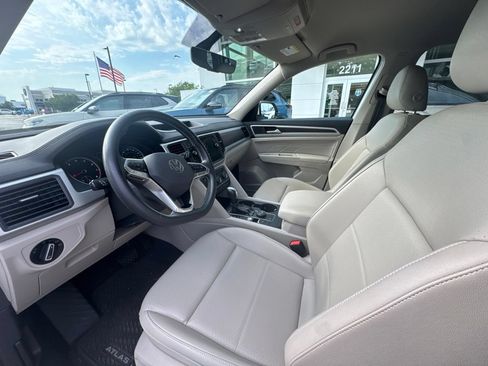 Used 2021 Volkswagen Atlas SE AWD/4WD image 12