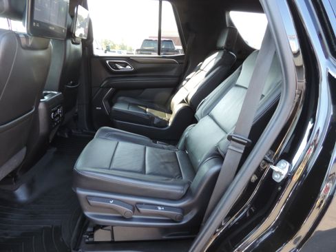 Used 2021 Chevrolet Tahoe Z71 w/ Rear Media and Nav Package image 20