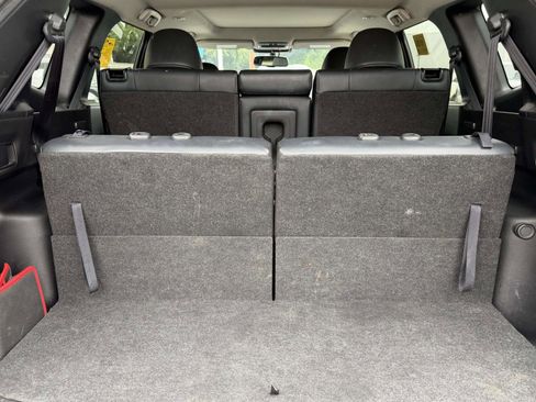 Used 2024 Mitsubishi Outlander FWD image 5