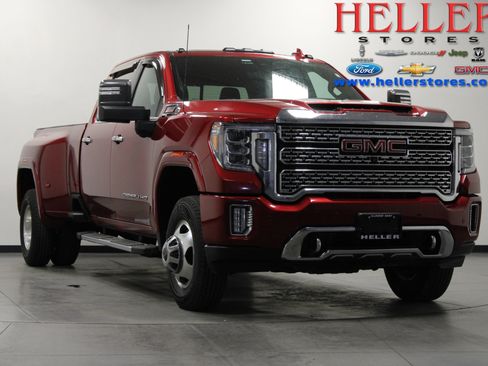 Used 2022 GMC Sierra 3500 Denali w/ Denali Ultimate Package AWD/4WD image 1
