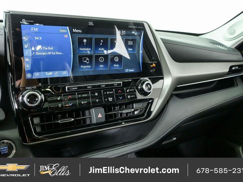 Used 2022 Toyota Highlander Limited FWD image 12