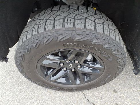 Used 2024 Chevrolet Silverado 1500 Custom Trail Boss image 10