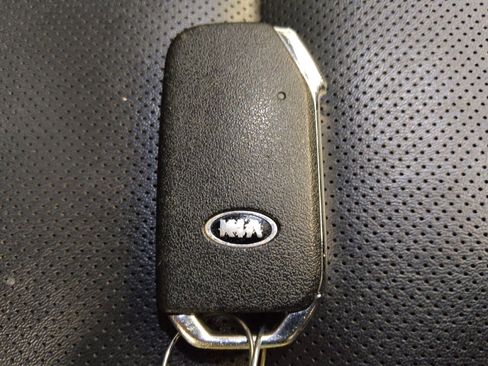 Used 2020 Kia Telluride S image 32