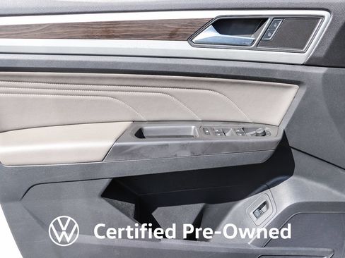 Used 2023 Volkswagen Atlas SE w/ Black Wheel Package FWD image 24