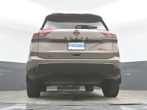 Used 2025 Nissan Rogue SV AWD/4WD image 47