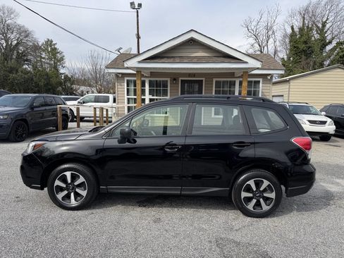 Used 2018 Subaru Forester 2.5i w/ Alloy Wheel Package image 3