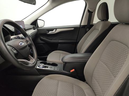 Used 2021 Ford Escape SE image 17