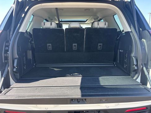 Certified 2025 Ford Expedition Active AWD/4WD image 12