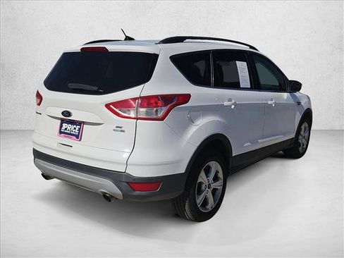 Used 2015 Ford Escape SE w/ Equipment Group 201A image 5