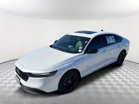 New 2025 Honda Accord SE image 1