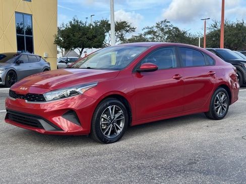 Certified 2023 Kia Forte LXS image 2