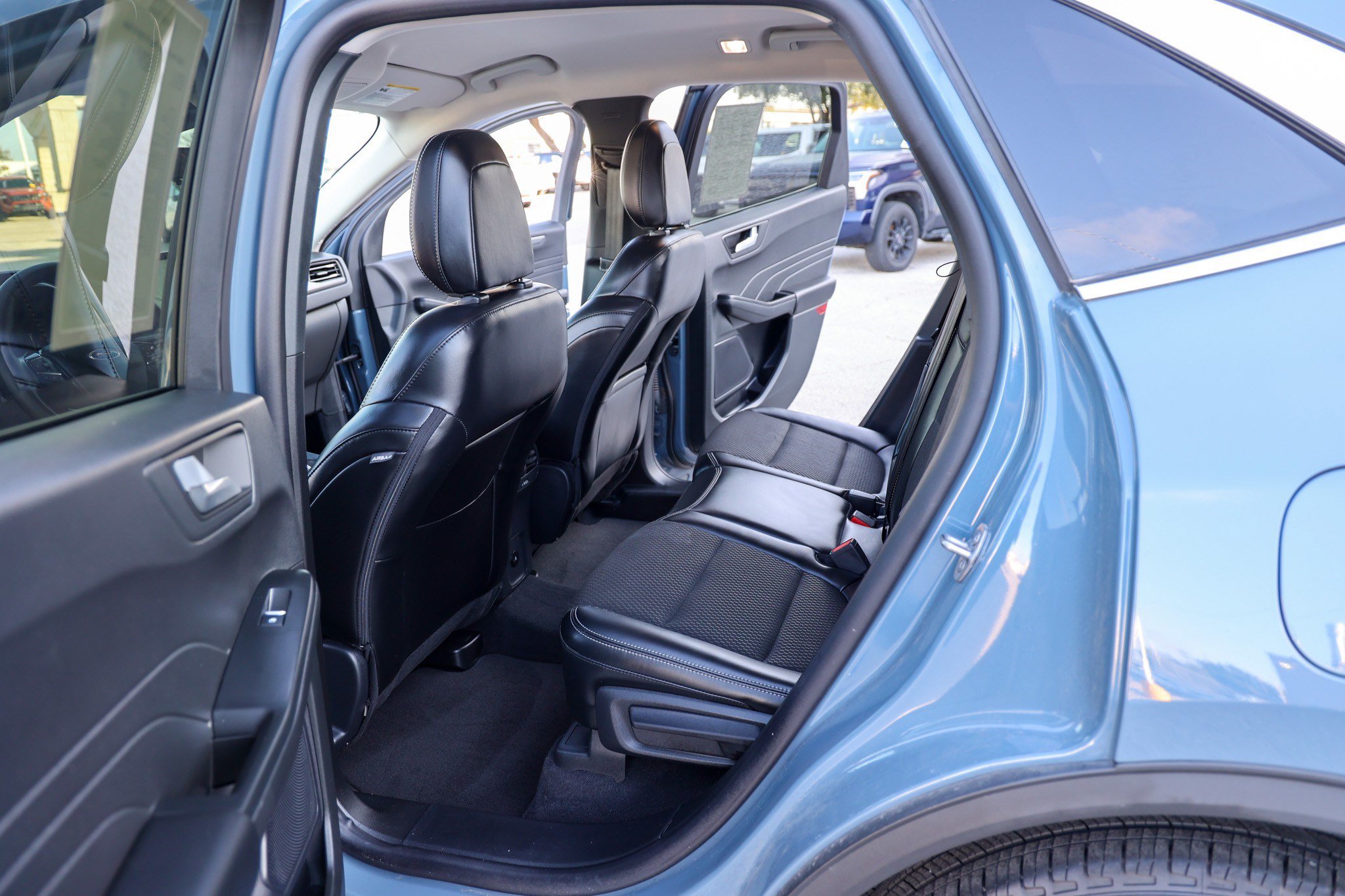Used 2026 Ford Escape SE FWD image 33