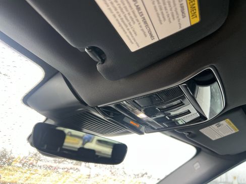 Certified 2025 Land Rover Range Rover Sport S image 25