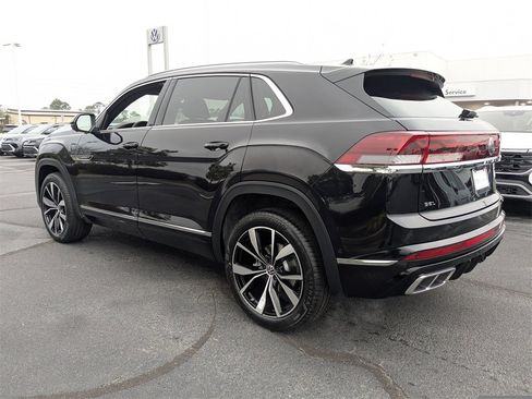 New 2026 Volkswagen Atlas Cross Sport SEL Premium R-Line image 7