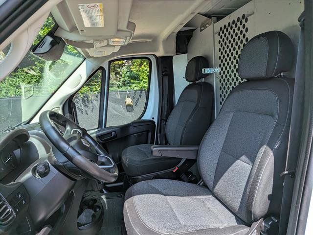 Used 2023 RAM ProMaster 2500 w/ Driver Convenience Group FWD image 22