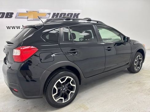 Used 2017 Subaru Crosstrek 2.0i Premium w/ Moonroof Package AWD/4WD image 5