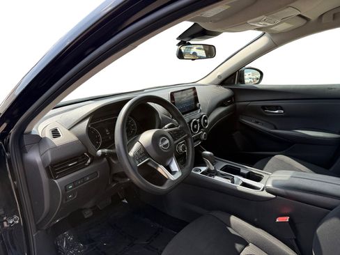 Used 2024 Nissan Sentra SV FWD image 9