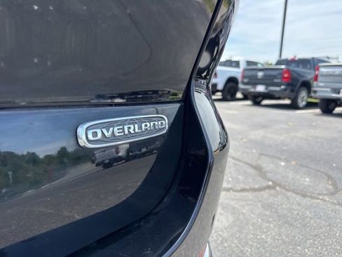 Used 2021 Jeep Grand Cherokee L Overland w/ Luxury Tech Group IV AWD/4WD image 10