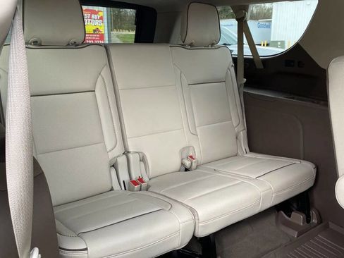 Used 2021 GMC Yukon XL Denali w/ Denali Premium Package AWD/4WD image 38