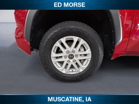 Used 2023 Toyota Tundra SR5 w/ SR5 Premium Package AWD/4WD image 14