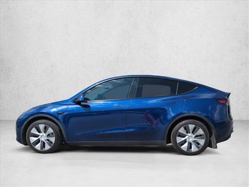Used 2020 Tesla Model Y Long Range image 8