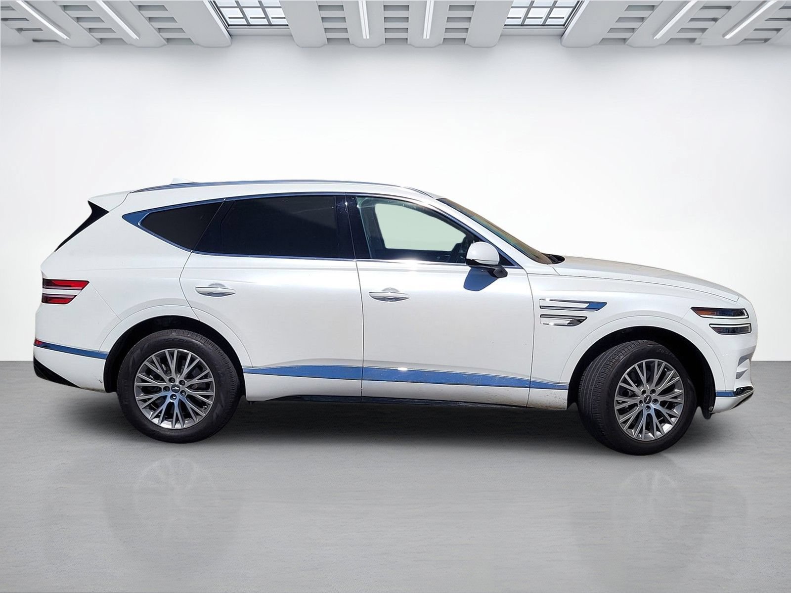Used 2024 Genesis GV80 2.5T AWD/4WD image 3