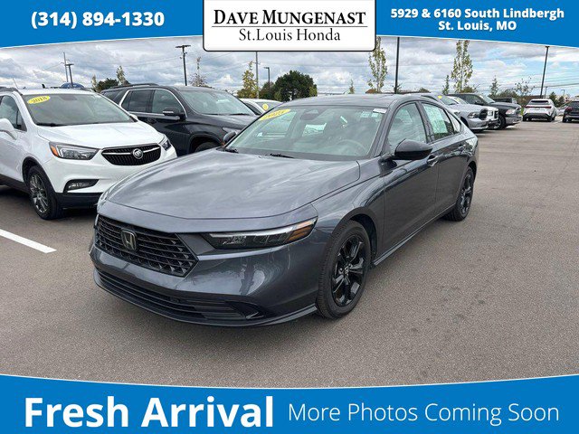 Used 2025 Honda Accord SE image 1