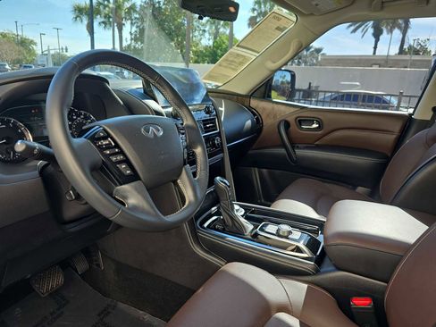 Certified 2024 INFINITI QX80 Premium Select w/ Cargo Package image 18