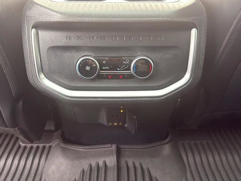 Certified 2025 Ford Expedition Tremor AWD/4WD image 38