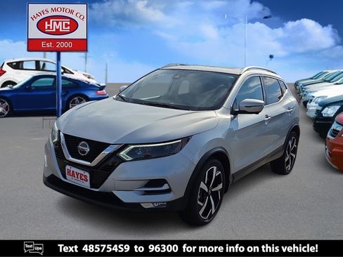 Used 2022 Nissan Rogue Sport SL w/ Premium Package image 1