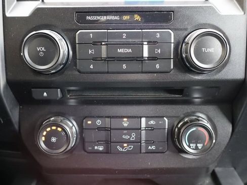 Used 2018 Ford F150 XL w/ Equipment Group 101A Mid image 9