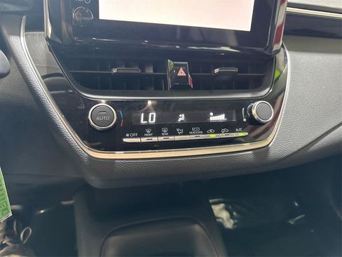 Used 2024 Toyota Corolla LE FWD image 29