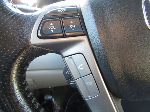 Used 2013 Honda Odyssey EX-L image 35