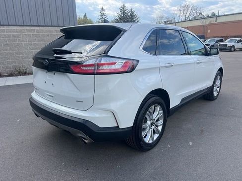 Used 2024 Ford Edge Titanium image 5
