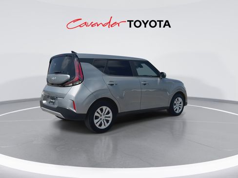 Used 2023 Kia Soul LX FWD image 8