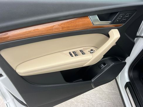 Used 2022 Audi Q5 2.0T Premium Plus w/ Premium Plus Package image 10