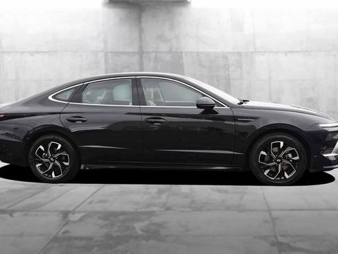 Used 2025 Hyundai Sonata SEL FWD image 5