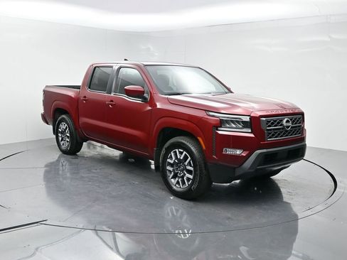 Used 2024 Nissan Frontier SL w/ Technology Package RWD image 2