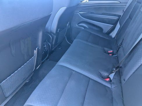 Used 2021 Jeep Grand Cherokee Laredo AWD/4WD image 14