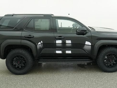 New 2026 Toyota 4Runner TRD Off-Road Premium AWD/4WD image 14