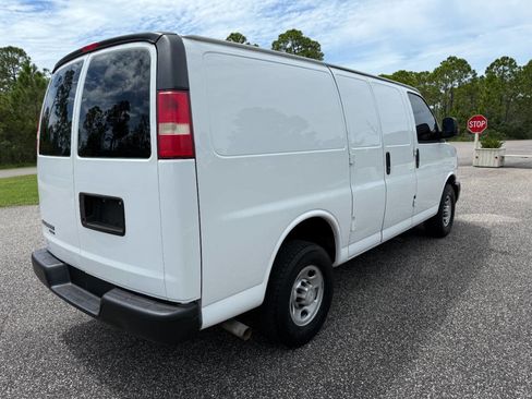 Used 2015 Chevrolet Express 2500 image 5